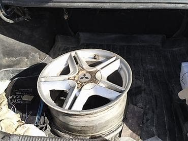 matiz bar: Mitsubishi Carisma: 1997 г., 1.6 л, Механика, Бензин, Седан — 5