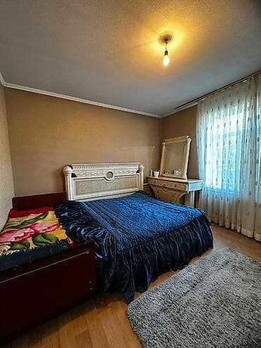 Үйлөр: Дом с участком и капитальным забором из кирпича. Металлические ворота — 5