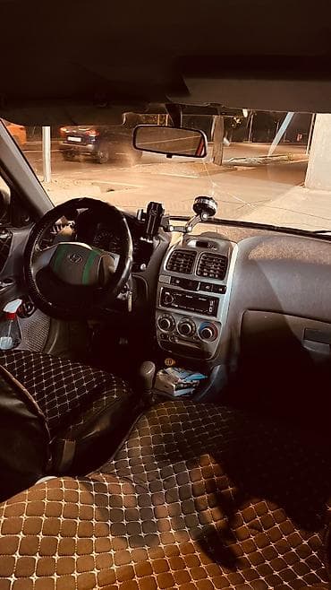 Продажа авто: Hyundai Accent: 2006 г., 1.5 л, Механика, Бензин, Седан — 10