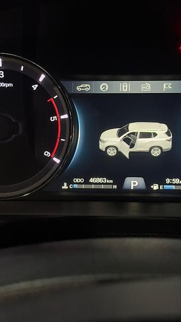 shadow line: Ssangyong Rexton: 2019 г., Внедорожник — 2