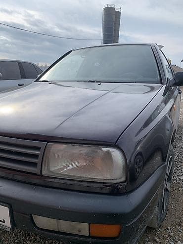 дорого: Volkswagen Vento: 1993 г., 1.8 л, Механика, Бензин, Седан — 5