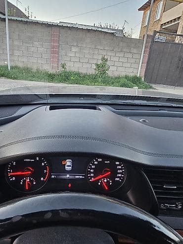 corolla verso: Kia K7: 2017 г., 3 л, Автомат, Газ, Седан — 9