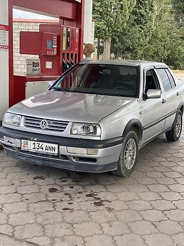 Volkswagen Vento: 1996 г., 1.8 л, Кол менен иштөөчү, Газ, Седан — 5