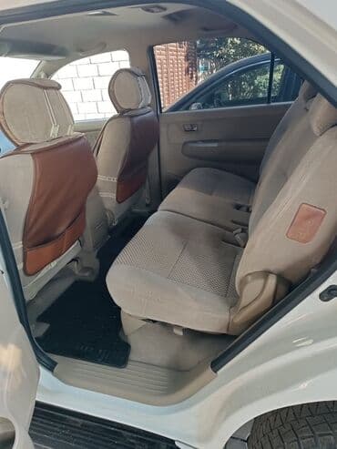 форанер 2020: Toyota Fortuner: 2010 г., 2.7 л, Автомат, Бензиновая, Внедорожник — 5