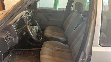 bme e34: Volkswagen Golf: 1990 г., Механика, Бензин, Хэтчбэк — 6