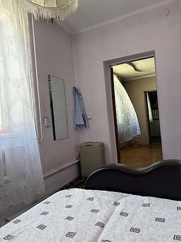 Недвижимость: Комната с мебелью - Уютная комната с окном во двор и плотными — 2