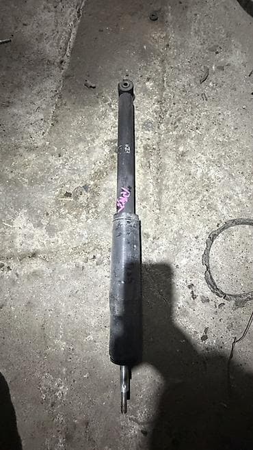 Автозапчасти: Задний амортизатор Honda — 1