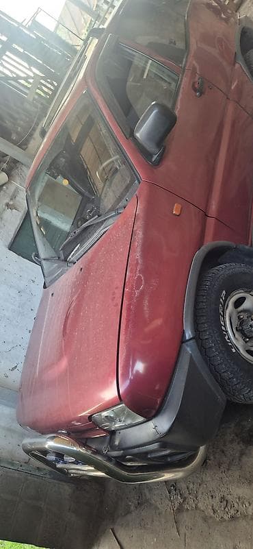 Ford Maverick: 1995 г., 2.4 л, Ручные, Бензин, Внедорожник