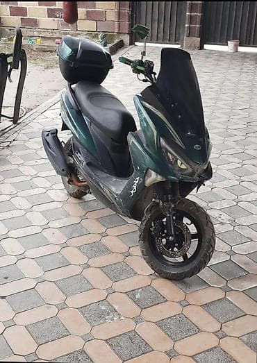 cvt: Тип скутера 150 куб. см, Бензин — 3