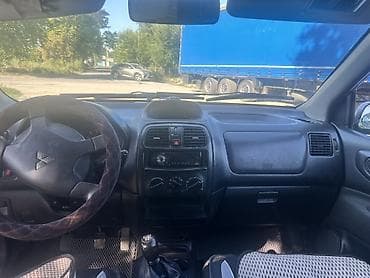 e star: Mitsubishi Space Star: 2003 г., 1.6 л, Механика, Бензин, Минивэн — 4