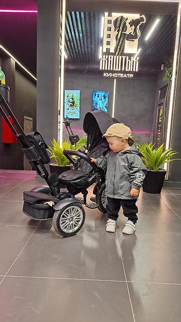 коляска зонтик: Детский трёхколёсный велосипед-коляска Bentley - Тип: 2‑в‑1 — 3