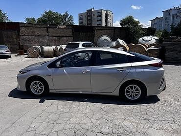 byd e2 2019: Toyota Prius: 2020 г., 1.8 л, Автомат, Гибрид, Лифтбек — 5