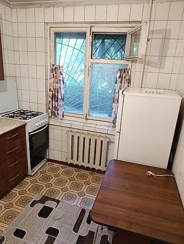 карвее: 1 комната, 31 м², 104 серия, 1 этаж, Старый ремонт — 3