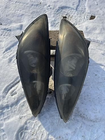 Комплект передних фар Toyota 2004 г., Б/у, Оригинал, США