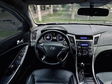 Транспорт: Hyundai Sonata: 2012 г., 2 л, Автомат, Бензин, Седан — 7