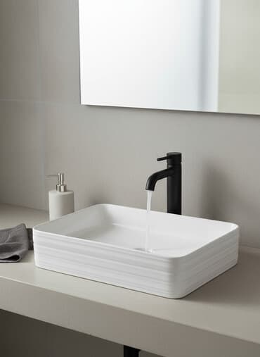 столешницу с мойкой: Раковина для ванной, Квадратная форма, Материал: Керамика, Размер: 60 x 40 см — 1