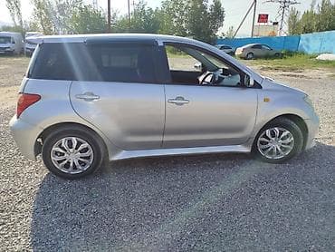 авто стенд: Toyota Ist: 2003 г., 1.3 л, Автомат, Бензин, Хэтчбэк — 3