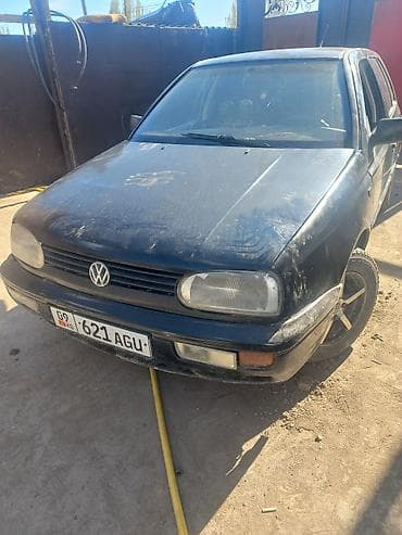 Volkswagen Golf: 1996 г., 1.8 л, Механика, Бензин, Хэтчбэк