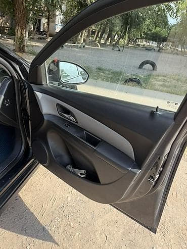 Транспорт: Chevrolet Cruze: 2013 г., 1.6 л, Механика, Бензин, Седан — 10