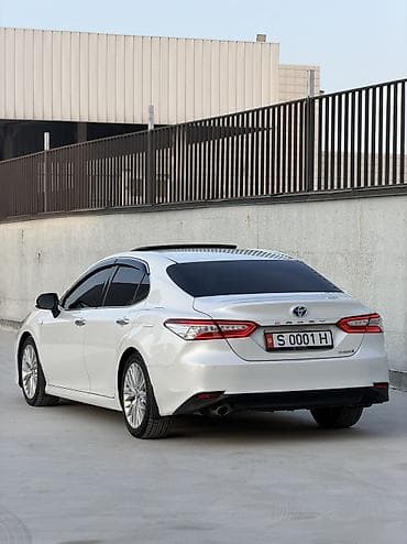 2 uz fe: Toyota Camry: 2017 г., 2.5 л, Автомат, Седан — 4