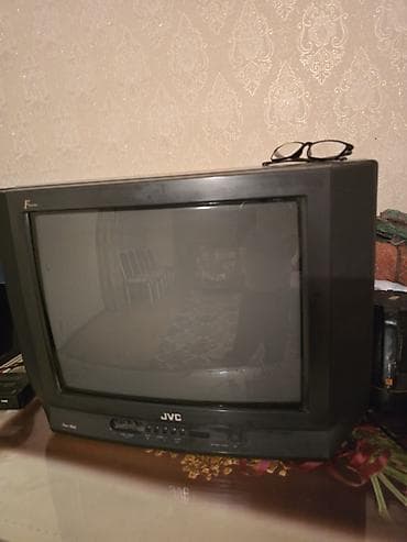 Техника и электроника: Телевизоры: ЖК HKC и кинескопный JVC 1) HKC (плоский ЖК) - Диагональ — 3