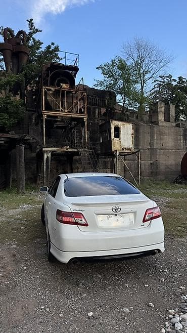 Toyota Camry: 2010 г., 2.5 л, Автомат, Бензин, Седан — 2