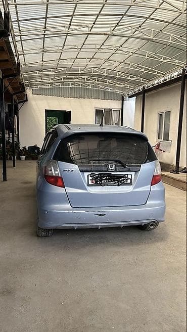 Honda Fit: 2008 г., 1.5 л, Автомат, Бензин, Хетчбек — 2