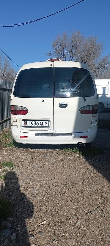 Продажа авто: Hyundai H-1: 2006 г., Автомат, Дизель, Фургон — 3