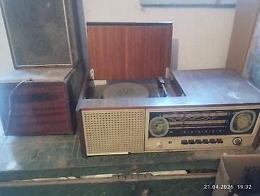 поп фильтр для микрофона: Продам радиолу с проигрывателем и видеомагнитофон На запчасти, всё как — 3