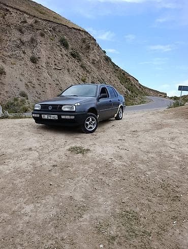 Volkswagen: Volkswagen Vento: 1993 г., 1.8 л, Кол менен иштөөчү, Бензин, Седан — 4