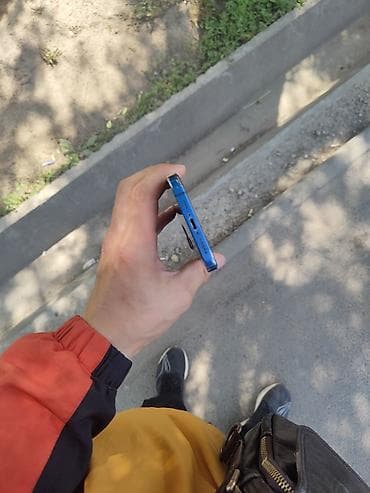 iphone 12 128: IPhone 12, Б/у, 128 ГБ, Синий, Чехол, 100 % — 3