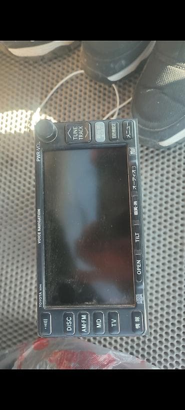 ио пинин: Штатная мультимедийная магнитола Toyota Ипсум с навигацией (VOICE — 2