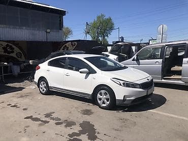 Продажа авто: Kia Cerato: 2019 г., 1.6 л, Автомат, Бензин, Хэтчбэк — 4
