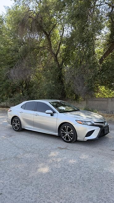 Продажа авто: Toyota Camry: 2018 г., 2.5 л, Автомат, Бензин, Седан — 2