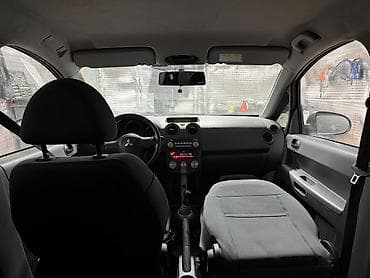 470 gx: Mitsubishi Colt: 2007 г., 1.5 л, Робот, Бензин, Хэтчбэк — 5