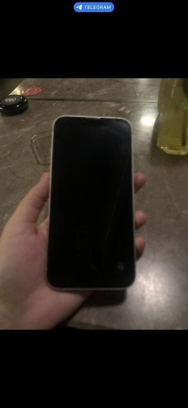 Техника и электроника: IPhone (13), линейка с плоскими гранями и двойной камерой - Цвет — 3