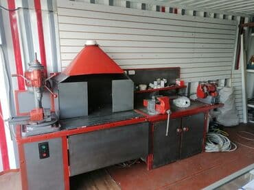 Находится на кудай бергене базар жайма, выше разбора. Слесарная