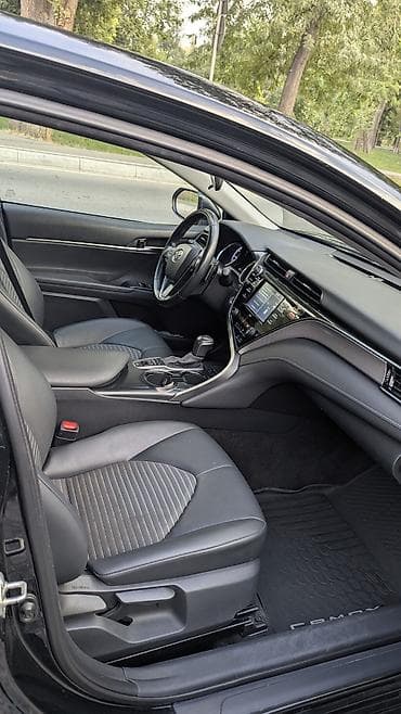 byd e5: Toyota Camry: 2020 г., 2.5 л, Вариатор, Гибрид, Седан — 10