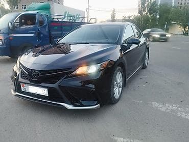 Toyota Camry: 2021 г., 2.5 л, Автомат, Бензин, Седан