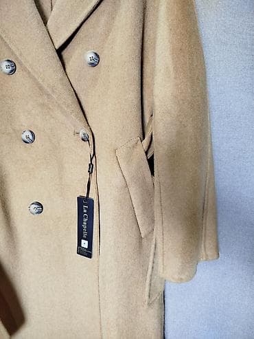 чапаны женские: Двубортное женское пальто La Chapelle из 100 шерсти. Производство — 3