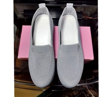 Киреге берилүүчү кийимдер: Продаю туфли,женские,новые. Цвет серый. Размер 40. ( Турция ). Лучше — 8