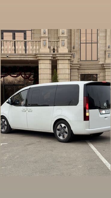 sprinter vip: Hyundai Staria: 2022 г., 2.2 л, Автомат, Дизель, Минивэн — 3