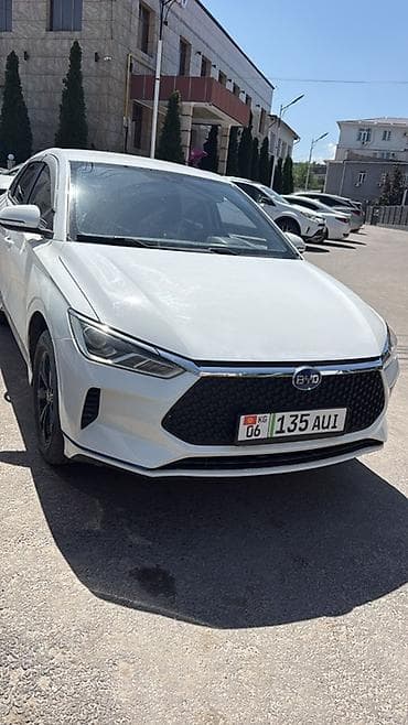 BYD E2: 2022 г., Автомат, Электромобиль, Хэтчбэк