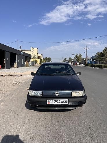 Volkswagen Passat CC: 1989 г., 1.8 л, Механика, Бензин, Седан