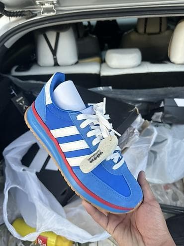 Эркектердин кроссовкасы, 41, Adidas, Жаңы, түсү - Көк, Акылуу жеткирүү
