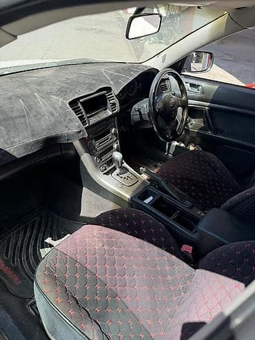Subaru Legacy: 2004 г., Бензин, Седан — 5