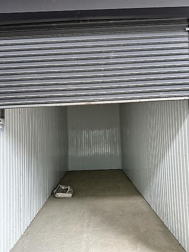 продаю дом в киргизии 1: Жаны Келечек базарда место сатылат! 15кв м. Центральный проход 5 ряд — 1