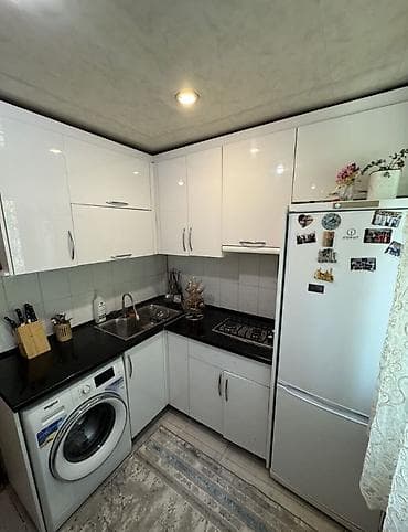 osh flat: 3 комнаты, 56 м², Центральная мечеть Хрущевка, 1 этаж — 4