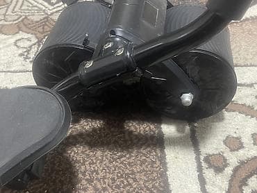 1000 отдам почти новый 4-5 раз исправл Роликовый тренажер для пресса