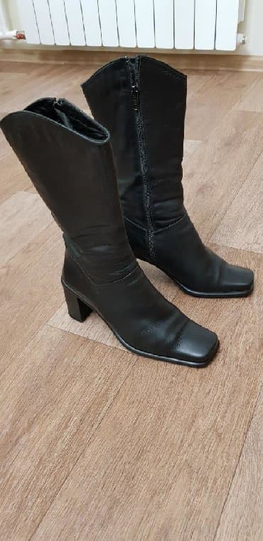 женские зимние сапоги из натуральной кожи и меха: Продаю б/у кожаные демисезонные сапожки женские (италия). В отличном — 2